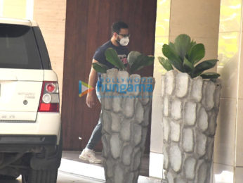 Photos: Saif Ali Khan spotted in Bandra