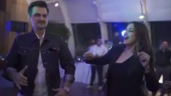 Madhuri Dixit-Sanjay Kapoor dance to ‘Akhiyaan Milaoon Kabhi’ at Shriram Nene’s birthday party, watch video