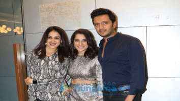 Photos: Bhushan Kumar, Milap Zaveri, Riteish Deshmukh, and Fardeen Khan celebrate the shooting wrap of their film Visfot