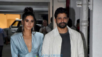 Photos: Newly weds Farhan Akhtar and Shibani Dandekar along with others arrive for their wedding bash at Riteish Sidhwani’s house