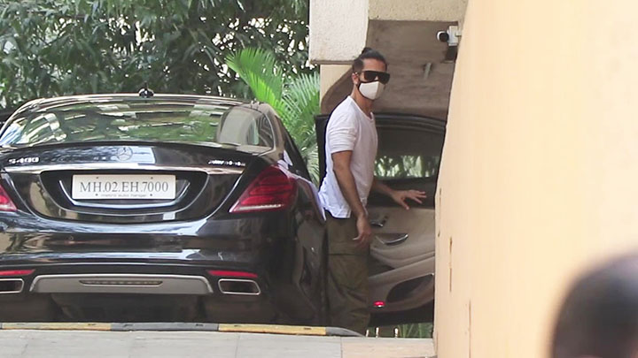 Spotted: Shahid with Meera, his kids and Ishaan at his mother’s home in Versova on his Birthday