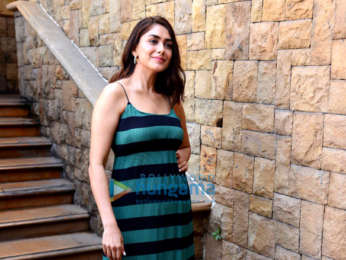 Photos: Shahid Kapoor and Mrunal Thakur snapped promoting his soon to release film Jersey