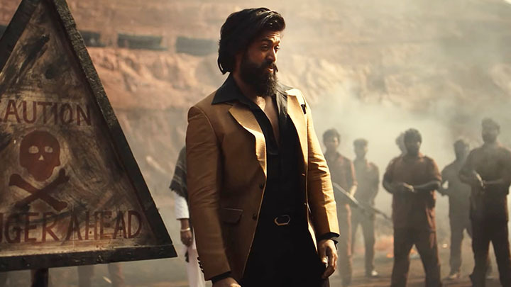 KGF Chapter 2 Public Review | Yash | Sanjay Dutt | Raveena Tandon | Prashanth Neel