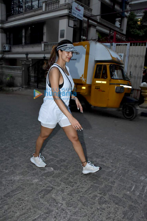 Photos: Malaika Arora snapped in Bandra Photos: Malaika Arora snapped in Bandra