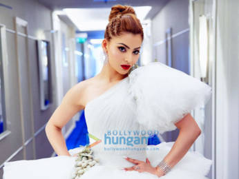 Photo: Urvashi Rautela looks magnificent in a white gown at the Cannes film festival 2022