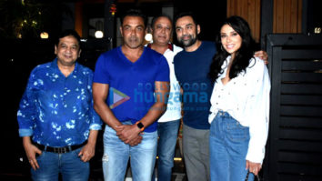 Photos: Bobby Deol, Abhay Deol, Emily Shah, Shabbir Boxwala and Prashant Shah snapped at Mizu Restaurant in Khar