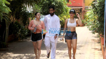 Photos: Malaika Arora snapped post her yoga session in Bandra
