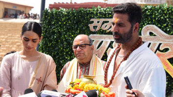 Akshay Kumar and the team of Samrat Prithviraj distribute 20 litres of milk to underprivileged people as bhog post Somnath temple darshan