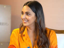 JugJugg Jeeyo 200 Cr karegi? Kiara Advani reacts | Rapid Fire | Varun Dhawan Anil Kapoor Neetu Singh JugJugg Jeeyo 200 Cr karegi? Kiara Advani reacts | Rapid Fire | Varun Dhawan Anil Kapoor Neetu Singh