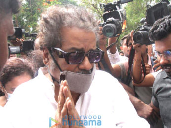 Photos: Hariharan and Raghav Sachar and others visit late singer K K's residence