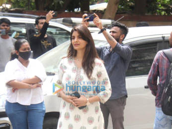Photos: Hariharan and Raghav Sachar and others visit late singer K K's residence