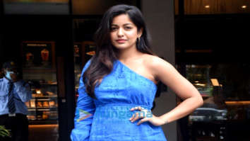 Photos: Ishita Dutta snapped at Starbucks