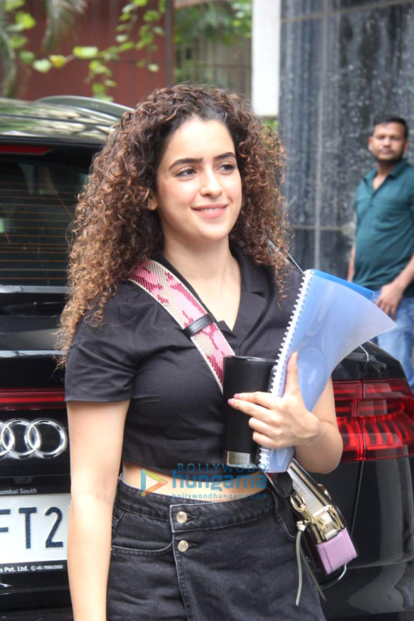 Photos: Sanya Malhotra snapped at the RSVP office as she begins prep for her next titled Sam Manekshaw Photos: Sanya Malhotra snapped at the RSVP office as she begins prep for her next titled Sam Manekshaw