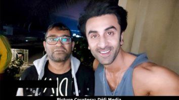 Ranbir Kapoor offers to click selfie with a fan in Mauritius; makes his day