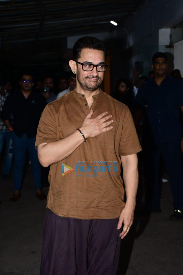 Photos: Celebs grace the screening of Laal Singh Chaddha Photos: Celebs grace the screening of Laal Singh Chaddha