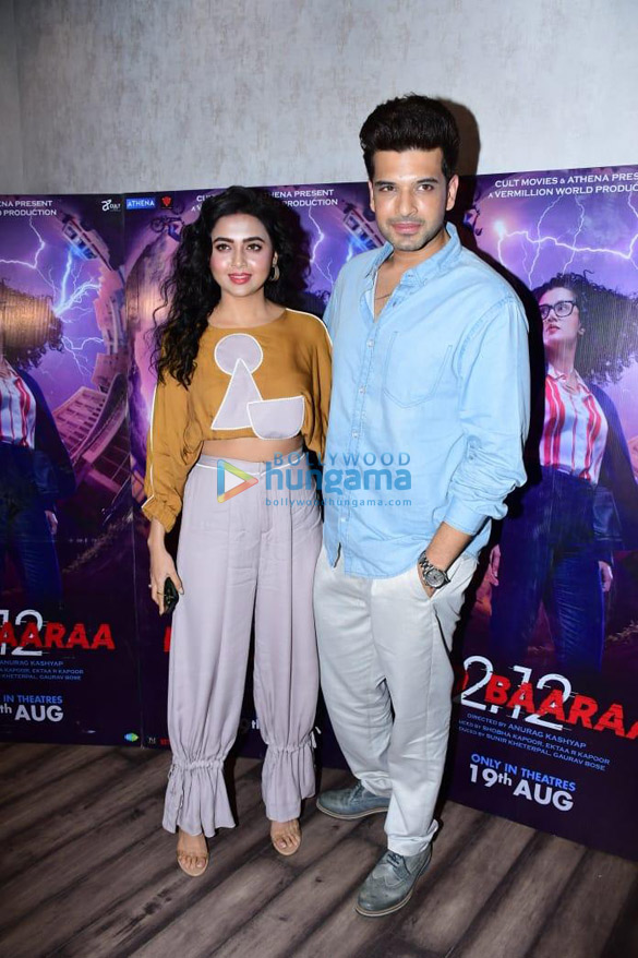 Photos: Karan Kundra and Tejasswi Prakash snapped at the screening of Do Baaraa Photos: Karan Kundra and Tejasswi Prakash snapped at the screening of Do Baaraa