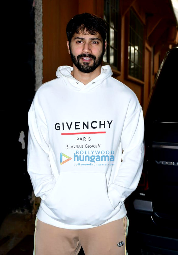 Photos: Varun Dhawan and Vicky Kaushal snapped outside a dance class in Juhu