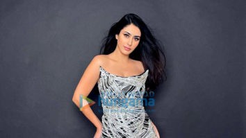 Celeb Photos Of Warina Hussain
