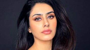 Celeb Photos Of Warina Hussain