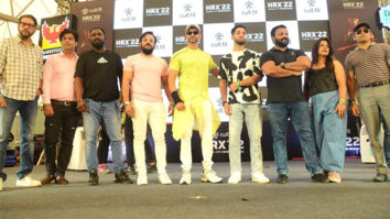 Hrithik Roshan touches fan’s feet; followers can’t stop gushing on social media