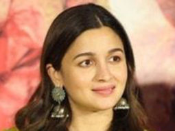 A small glimpse of Alia Bhatt as she smiles cutely
