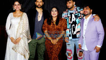 Photos: Aftab Shivdasani and others grace the launch of the song ‘Taveez’ Photos: Aftab Shivdasani and others grace the launch of the song ‘Taveez’