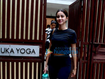 Photos: Anyana Pandey spotted at Yoga in bandra