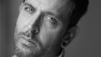 Vikram Vedha star Hrithik Roshan looks oh-so-handsome in this monochromatic picture; checkout