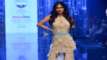 Photos: Sonakshi Sinha, Mouni Roy, Vidya Malvade and Tulsi Kumar walk the ramp at the Bombay Times Fashion Week 2022