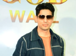 Sidharth Malhotra looks dapper as he promotes Thank God Sidharth Malhotra looks dapper as he promotes Thank God