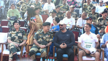 Suniel Shetty recites Border dialogue as he flags off BSF marathon 2022 at JCP Attari, see photos