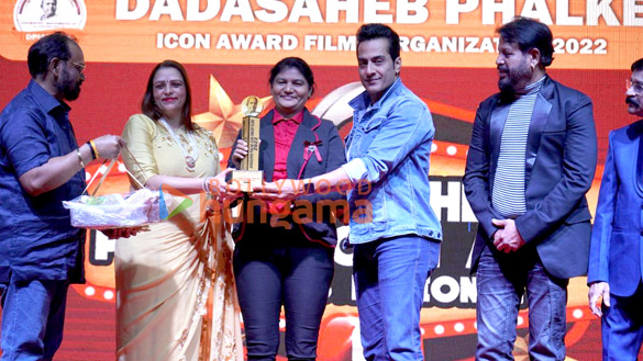Photos: Sudhanshu Pandey, Dr. Thejo Kumari Amudala and others snapped at the Dadasaheb Phalke Icon Awards 2022 Photos: Sudhanshu Pandey, Dr. Thejo Kumari Amudala and others snapped at the Dadasaheb Phalke Icon Awards 2022