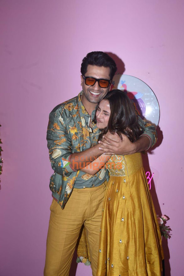 Photos: Vicky Kaushal snapped on the sets of Shehnaaz Gill’s chat show Desi Vibes Photos: Vicky Kaushal snapped on the sets of Shehnaaz Gill’s chat show Desi Vibes
