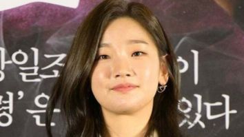 Phantom star Park So Dam makes first public appearance after thyroid cancer surgery