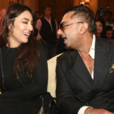 Yo Yo Honey Singh confirms dating Paris Ka Trip star Tina Thadani; calls her “meri girlfriend” at an event, watch