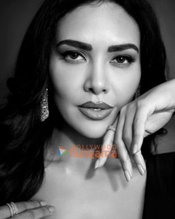 Celeb Photos Of Esha Gupta