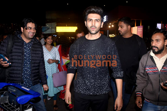 Photos: Kartik Aaryan, Tamannaah Bhatia, Shefali Jariwala and others snapped at airport