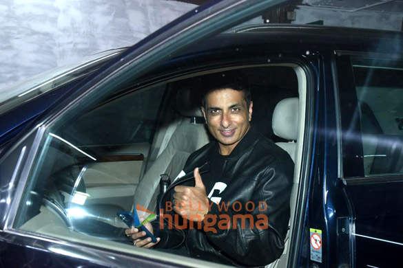 Photos: Sonu Sood, Sajid Nadiadwala and Wardha Khan snapped at the airport Photos: Sonu Sood, Sajid Nadiadwala and Wardha Khan snapped at the airport