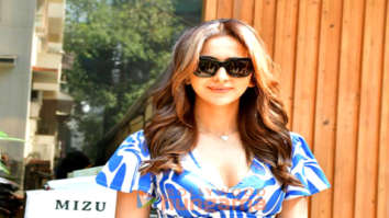 Photos: Rakul Preet Singh snapped at Mizu restaurant in Khar