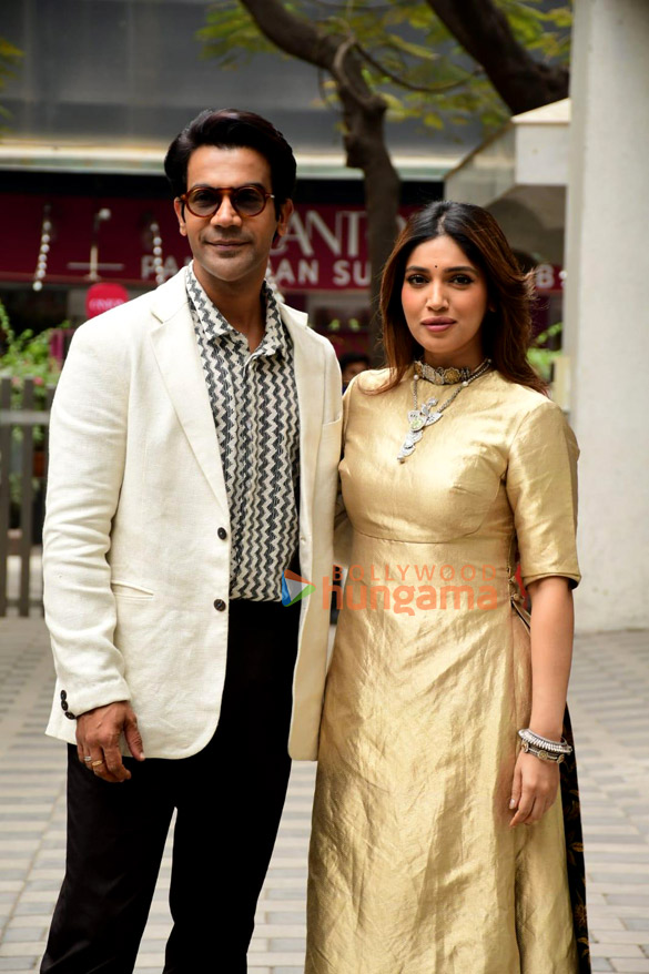 Photos: Rajkummar Rao, Bhumi Pednekar snapped at the promotions of their film Bheed in T-Series office Photos: Rajkummar Rao, Bhumi Pednekar snapped at the promotions of their film Bheed in T-Series office