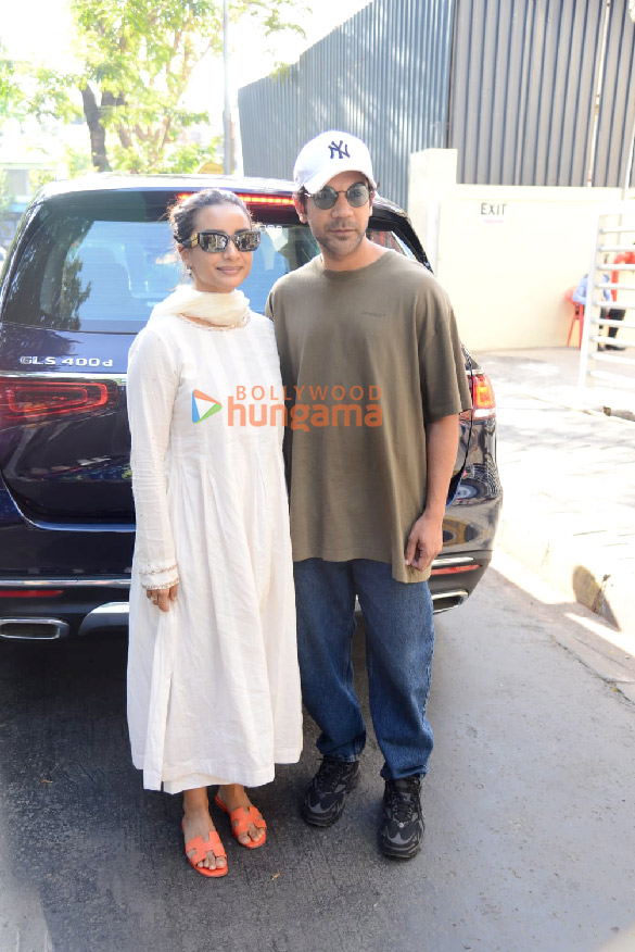 Photos: Rajkummar Rao and Patralekha snapped at PVR Juhu Photos: Rajkummar Rao and Patralekha snapped at PVR Juhu