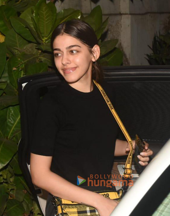 Photos: Alaya F snapped at a salon in Juhu Photos: Alaya F snapped at a salon in Juhu
