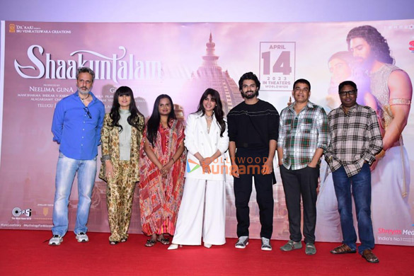 Photos: Samantha Ruth Prabhu, Dev Mohan and others snapped at the press conference of Shaakuntalam in Mumbai Photos: Samantha Ruth Prabhu, Dev Mohan and others snapped at the press conference of Shaakuntalam in Mumbai