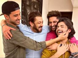 Bromance alert: Salman Khan poses with Kisi Ka Bhai Kisi Ki Jaan co-stars, Jassie Gill, Raghav Juyal, & Siddharth Nigam; see post Bromance alert: Salman Khan poses with Kisi Ka Bhai Kisi Ki Jaan co-stars, Jassie Gill, Raghav Juyal, & Siddharth Nigam; see post