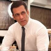 Salman Khan finally breaks silence on “not allowing low neckline outfits on his set” statement made by Palak Tiwari; says, “I think aurato ki jo bodies hai…”