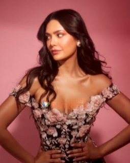 Celeb Photos Of Esha Gupta