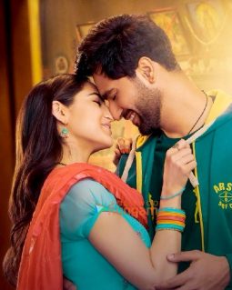 Zara Hatke Zara Bachke