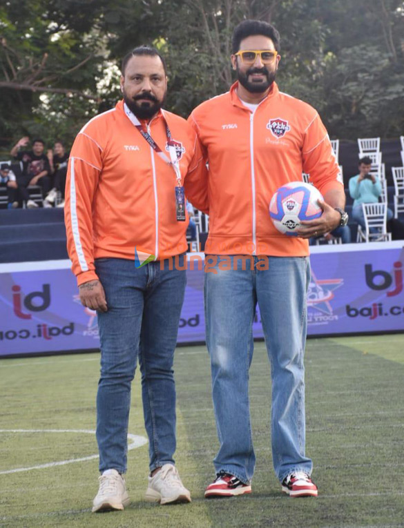 Photos: Abhishek Bachchan, Bunty Walia and others snapped during a football match in Juhu Photos: Abhishek Bachchan, Bunty Walia and others snapped during a football match in Juhu