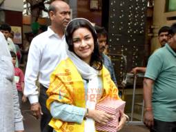 Photos: Avneet Kaur visits Siddhivinayak Temple