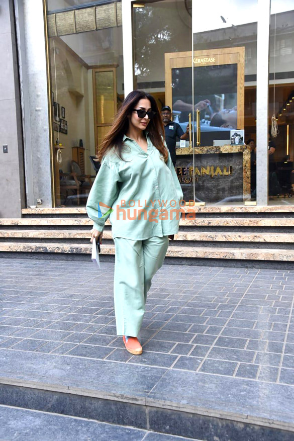 Photos: Malaika Arora snapped in Bandra Photos: Malaika Arora snapped in Bandra